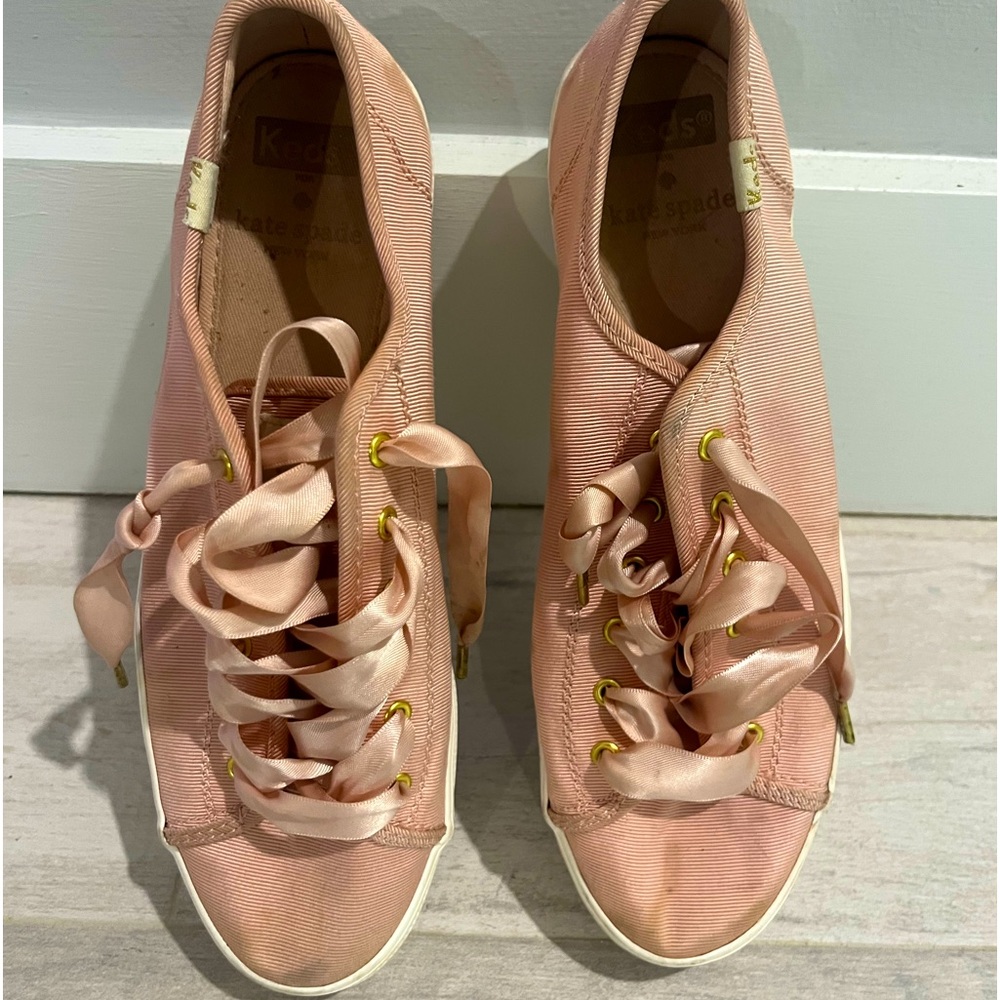 Ok these keds are beautiful I bought them with a few little stains.